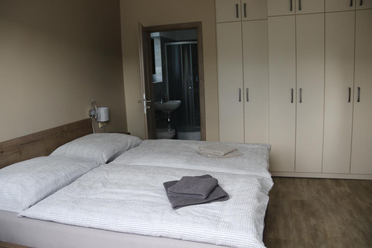Apartmany Lama Hradec nad Moravici Exterior photo